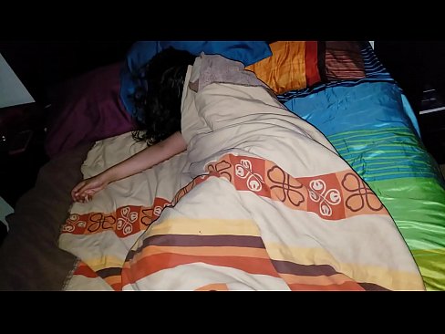 ❤️ Beau-fils réprimandant sa jeune belle-mère pendant qu'elle dort. ❤ Vidéo de baise at fr.banglablog.top ❌